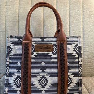 Wrangler Tribal Pattern Tote in Gray and Brown